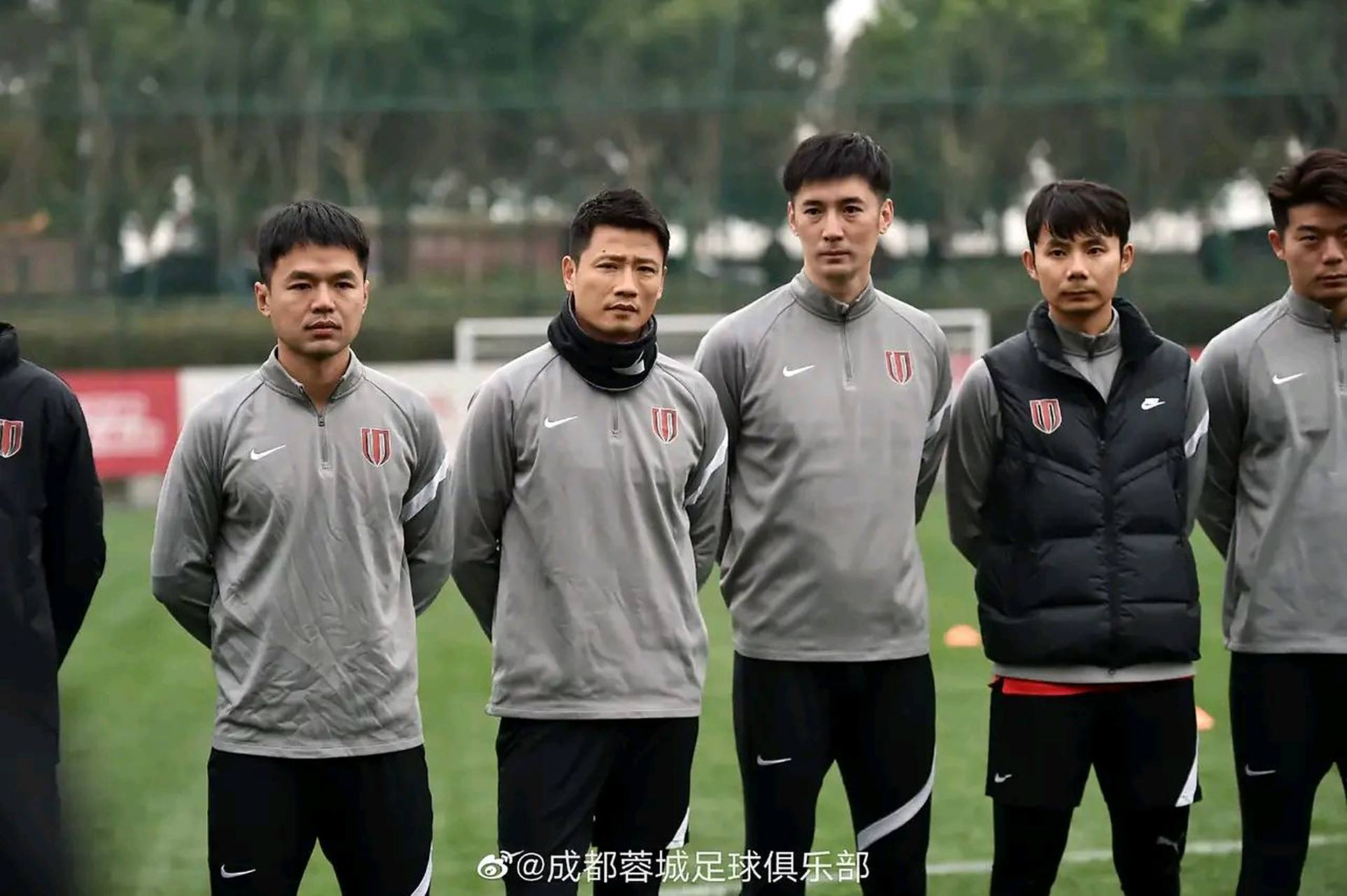 LD Sports-成都蓉城训练开放日，转会期临场应变引欢呼，欧篮联在即，心理建设被强调的简单介绍