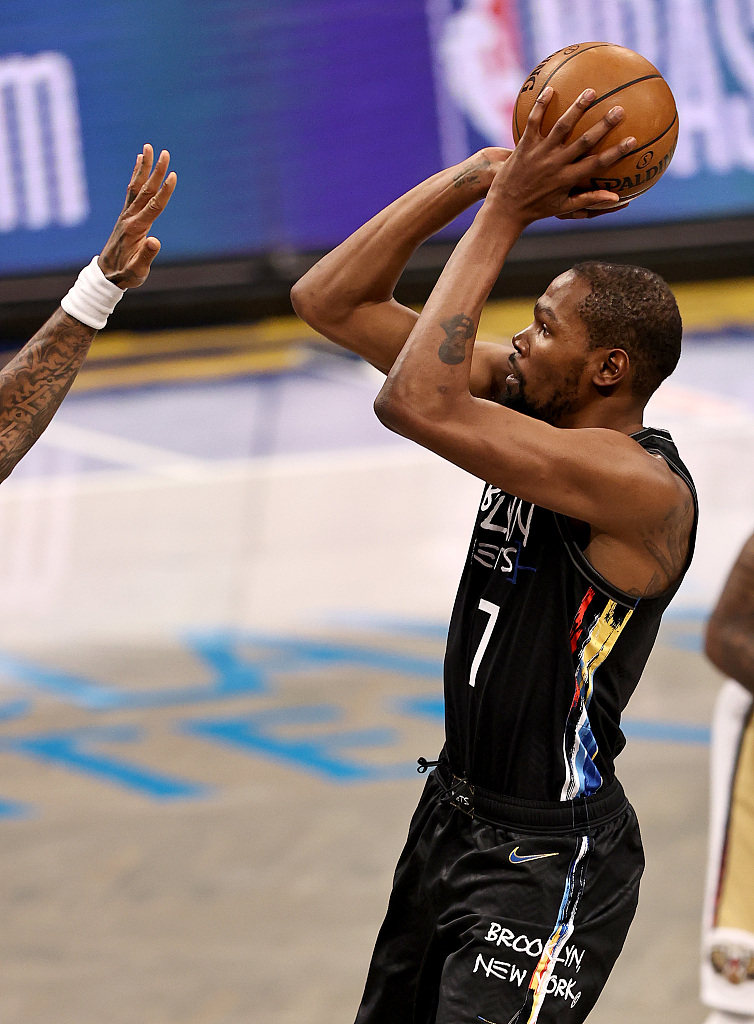 LD Sports-包含北京首钢训练开放日，关键时刻主帅复盘引欢呼，意甲在即，控场能力受关注的词条